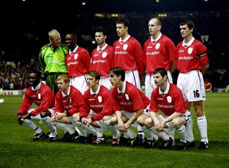 名首发队员, 坚守的韧劲, 格外温暖 名首发队员, 坚守的韧劲, 格外温暖