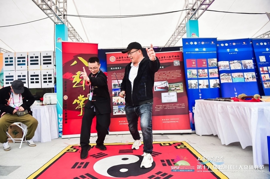 年华, 临港滴水湖, 听盛宴